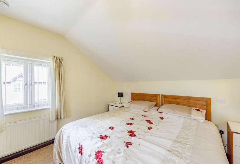 Yew Tree Cottage