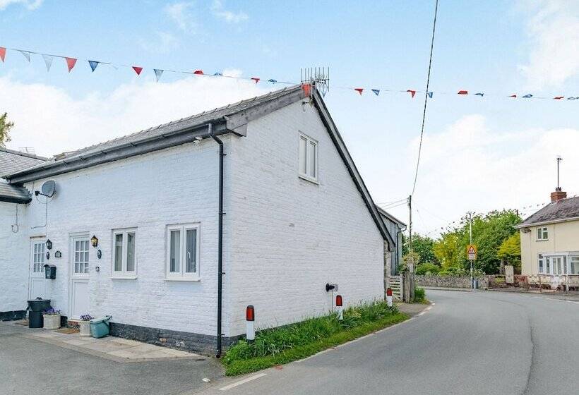 Yew Tree Cottage