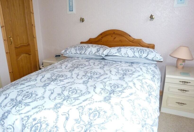 1 Bayview Bungalow