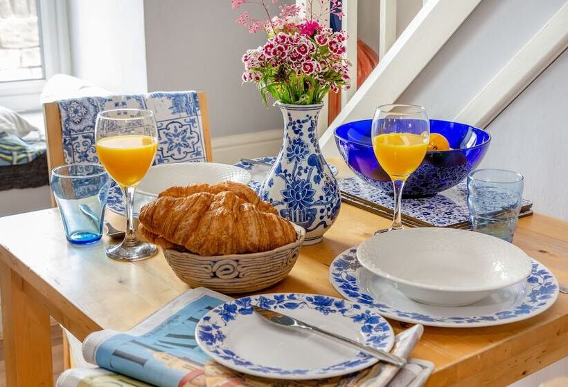 Cabbage Hall Cottage