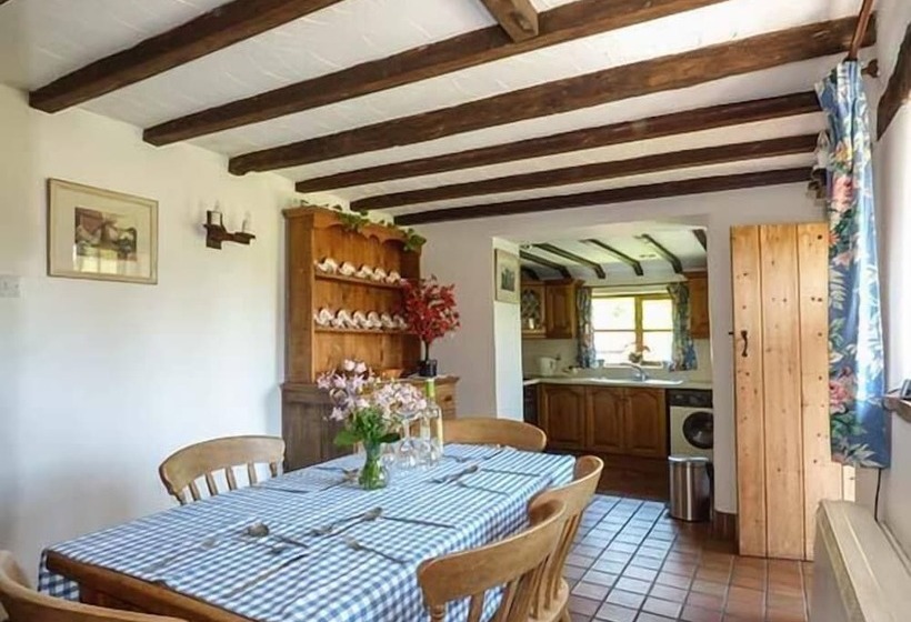 Chevinside Cottage