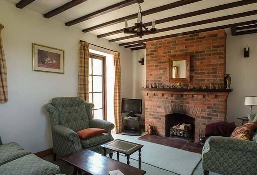 Chevinside Cottage