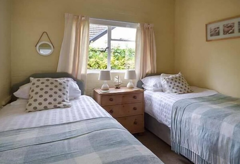 Compass Cottage
