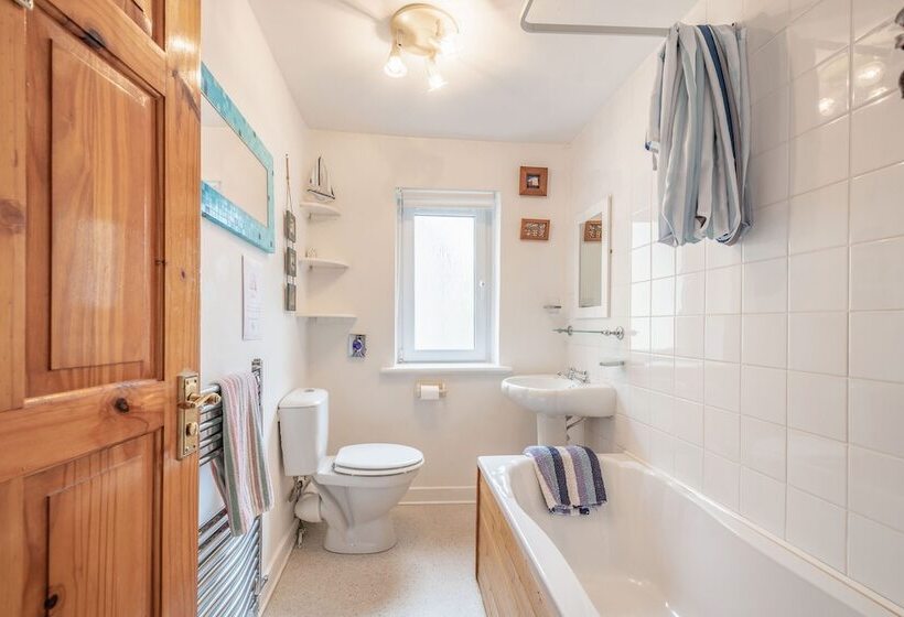Creel Cottage