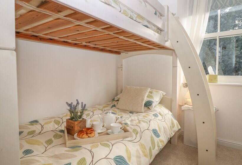 Exchange Cottage