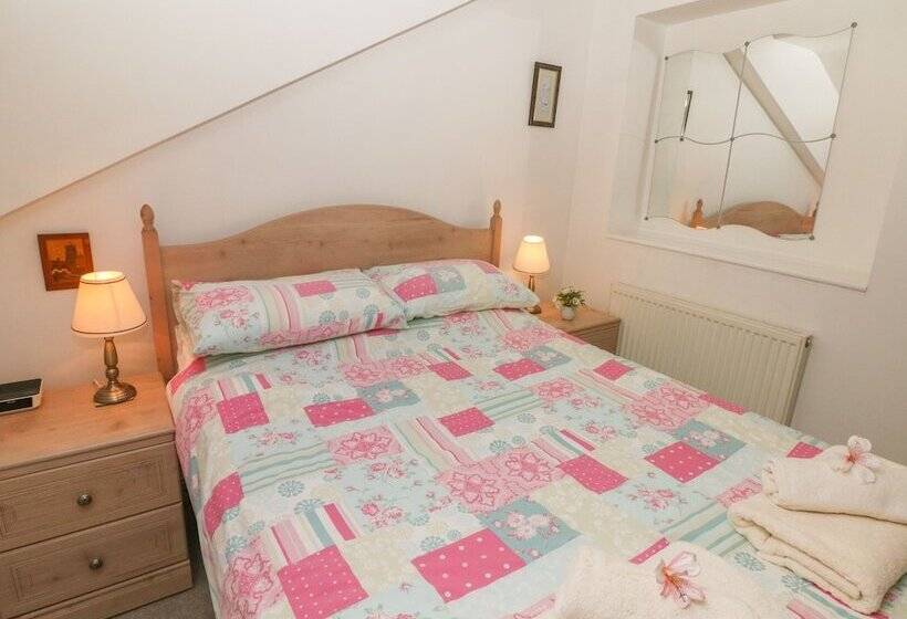 Exchange Cottage