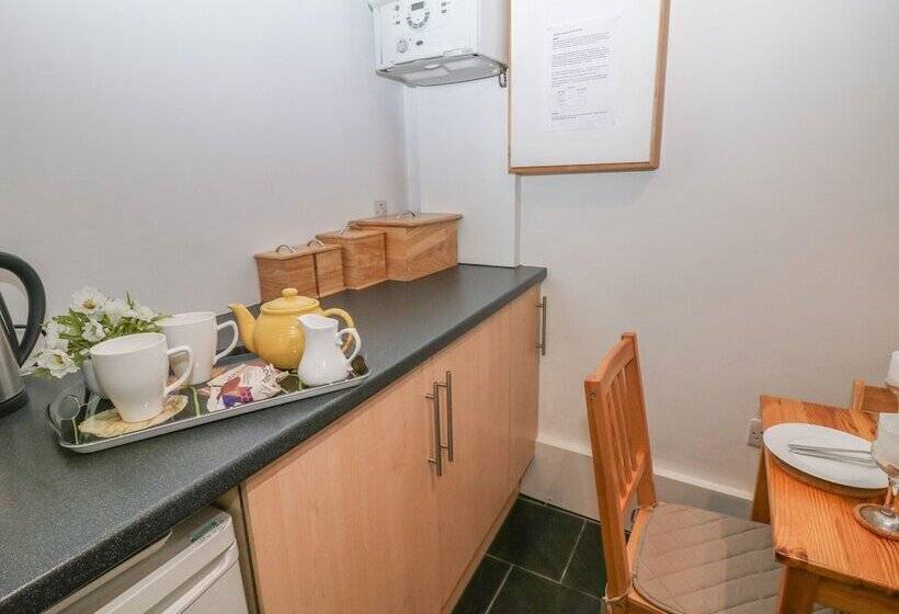 Exchange Cottage