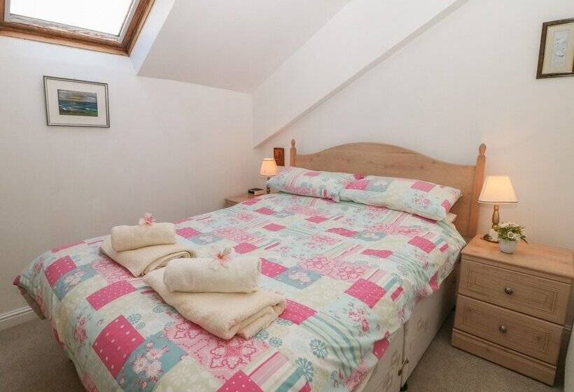 Exchange Cottage