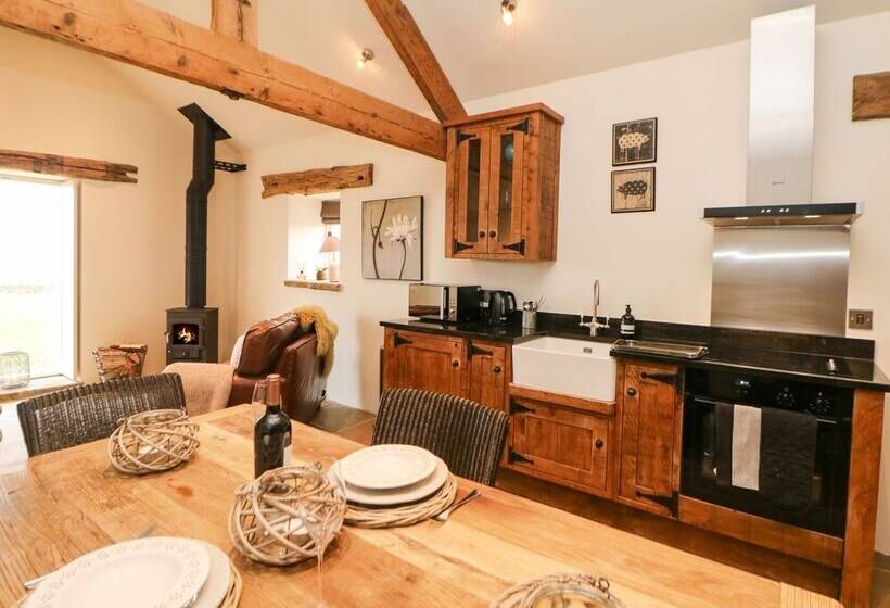 Five Wells Barn