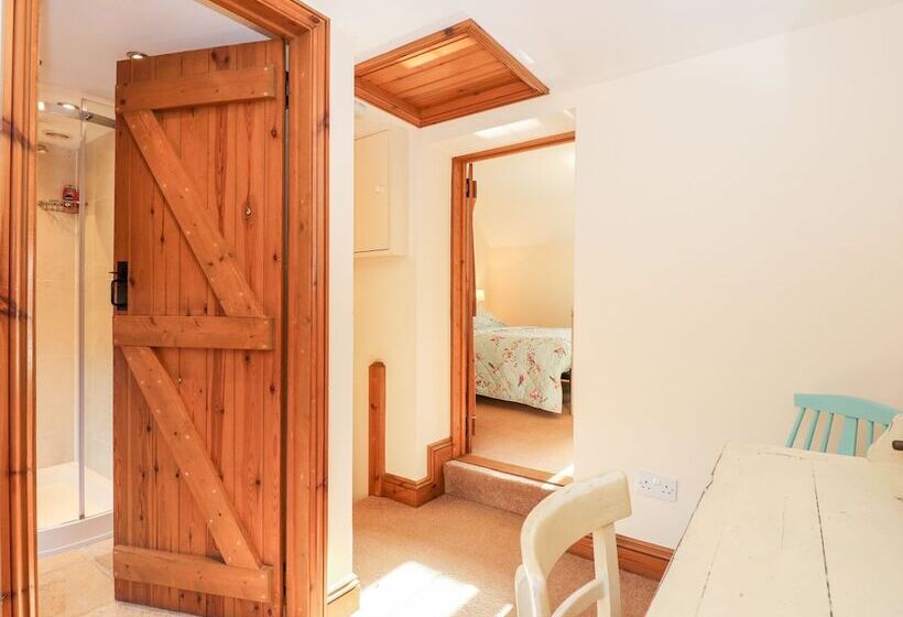 Kath's Cottage