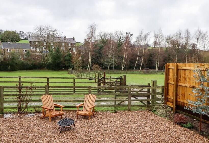 Lair Close Cottage
