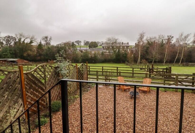Lair Close Cottage