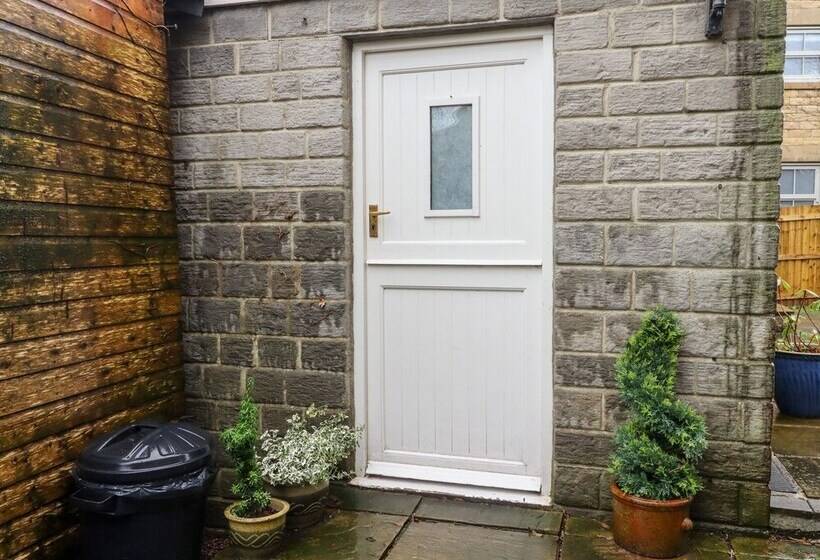 Lair Close Cottage