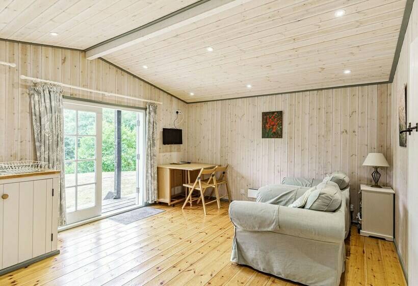 Lakeside Cabin
