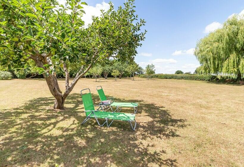 Norbank Garden Studio