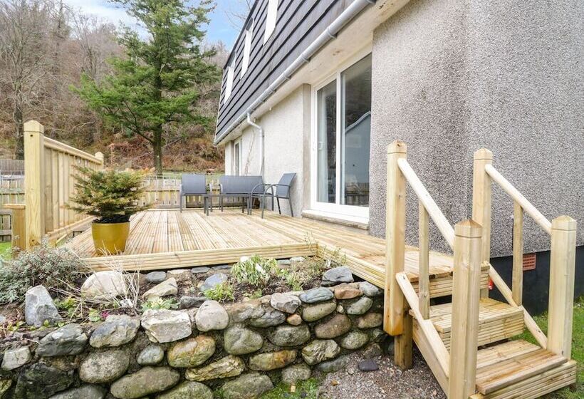 Pebble Nook