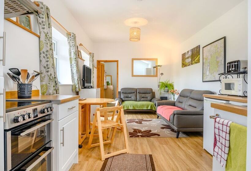 The Stable @ Rose Cottage