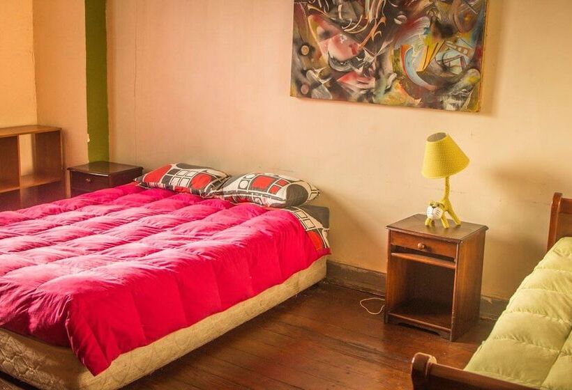 Casa Valparaiso Hostel