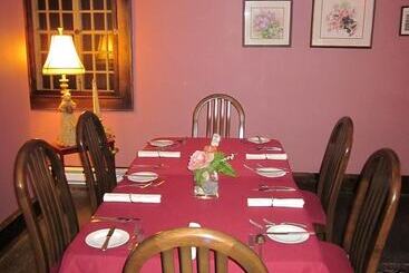 Pathsaala Inn & Restaurant