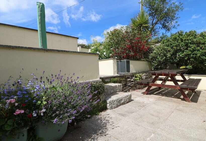 Eldamar Cottage