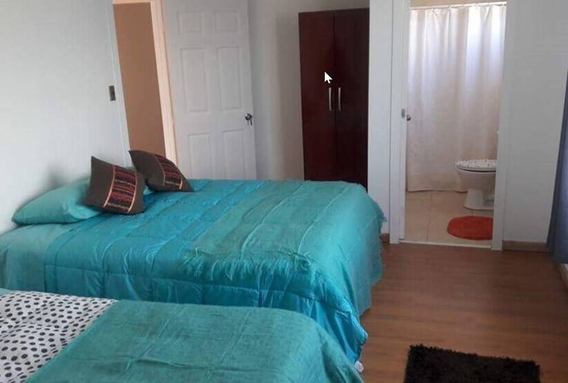 Hostal Taty S House