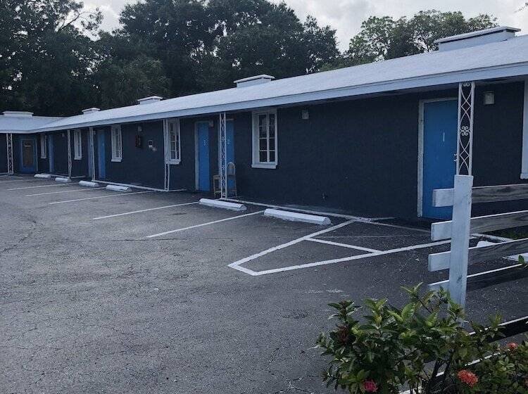 هتل Bay Breeze Inn Bradenton Downtown