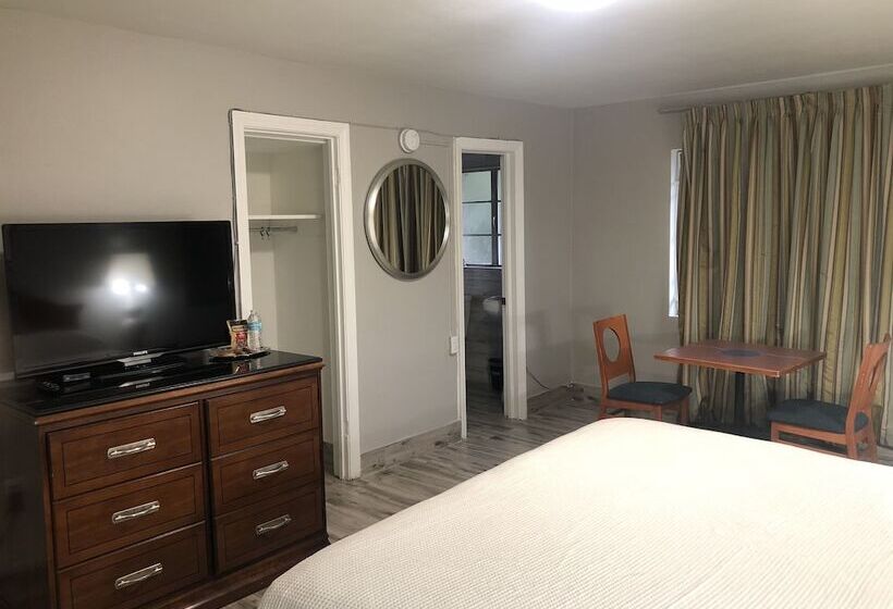 هتل Bay Breeze Inn Bradenton Downtown