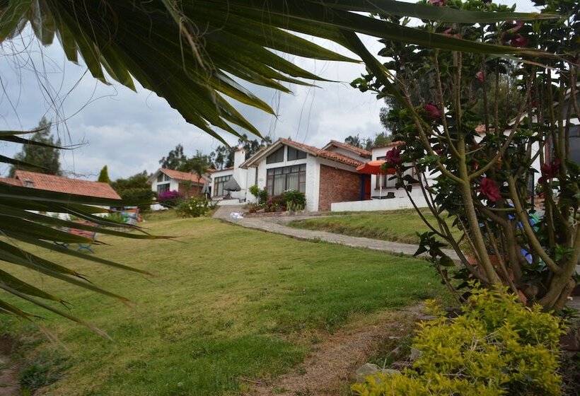 هتل Cabañas San Cayetano