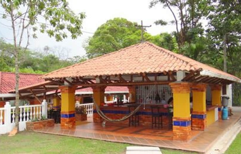 هتل Campestre La Capilla