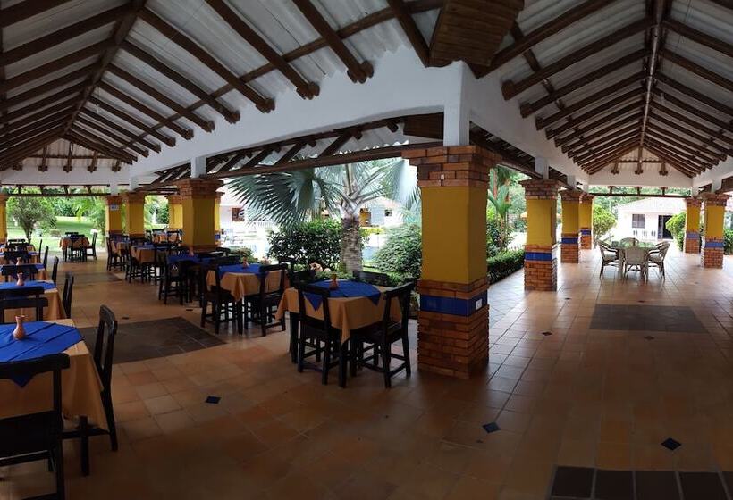 هتل Campestre La Capilla