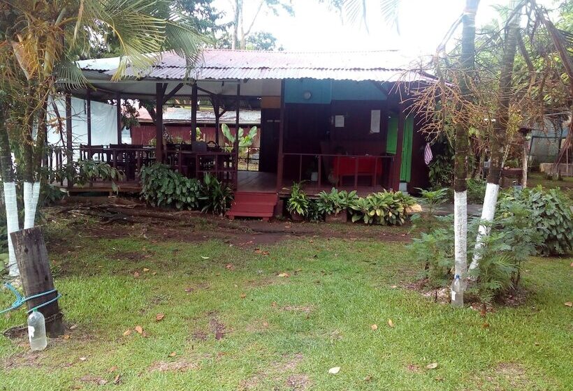 هتل Chinitas Eco Lodge