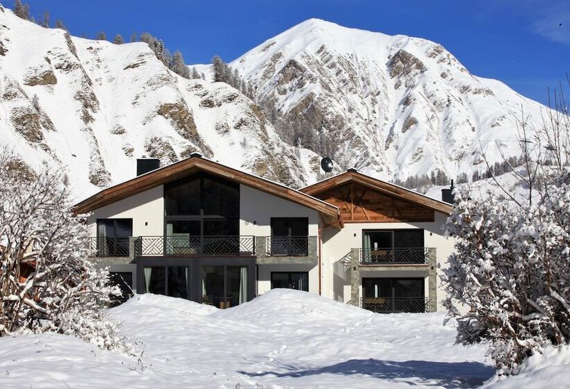 هتل Engadin Lodge