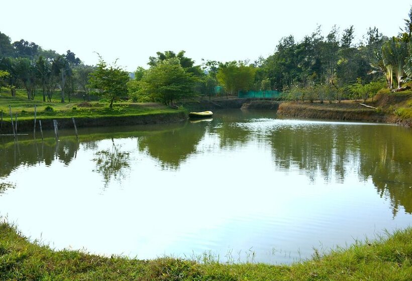 酒店 Kadkani River Resort