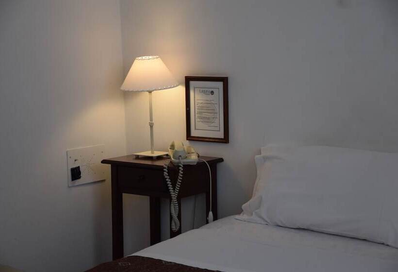 Hotel Laguna