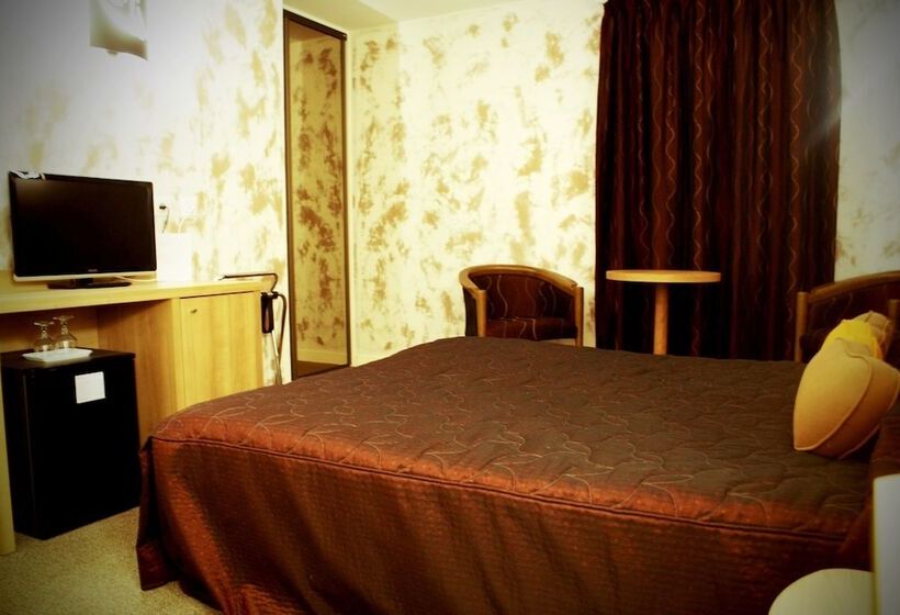 Отель Auberge Du Palais