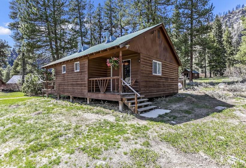 ホテル Sawtooth Lodge