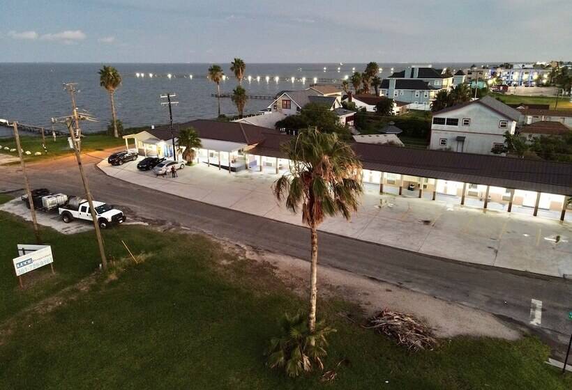 مُتل Bay View Inn
