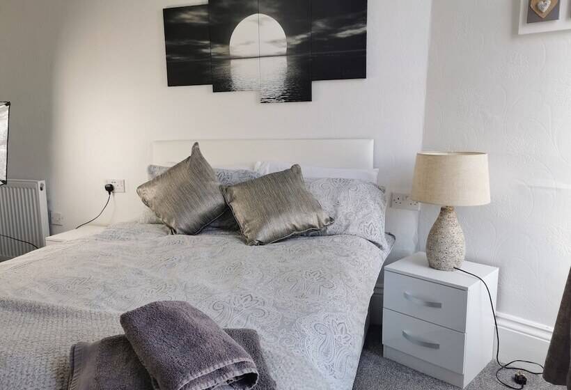 膳宿费 The Thoresby   Room Only