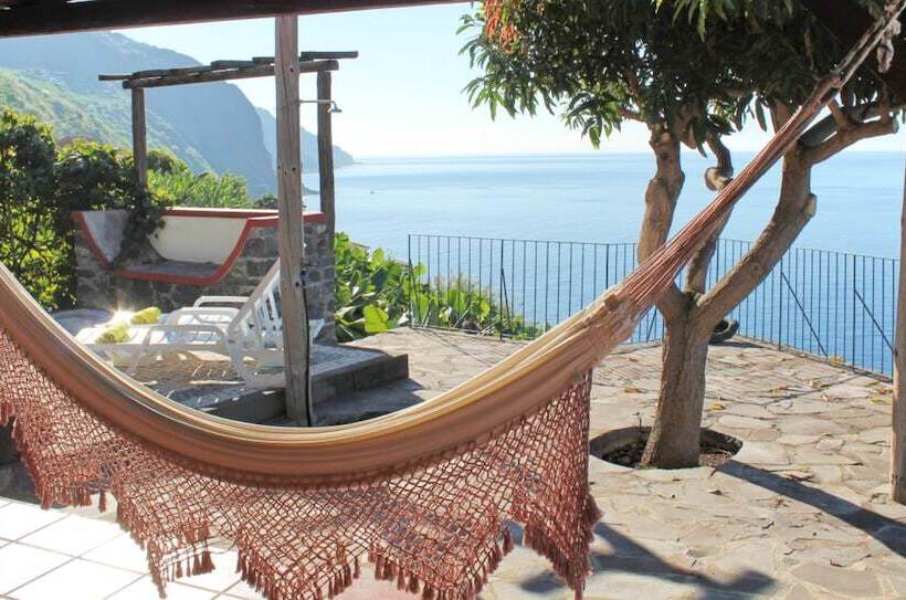 Ourmadeira   Stonecliff Cottage, Countryside Retreat