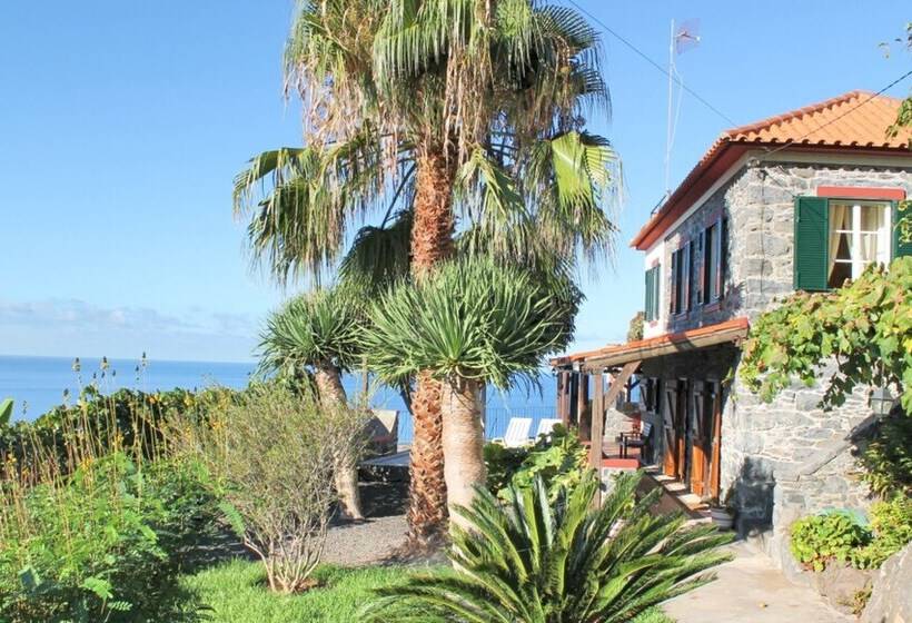 Ourmadeira   Stonecliff Cottage, Countryside Retreat