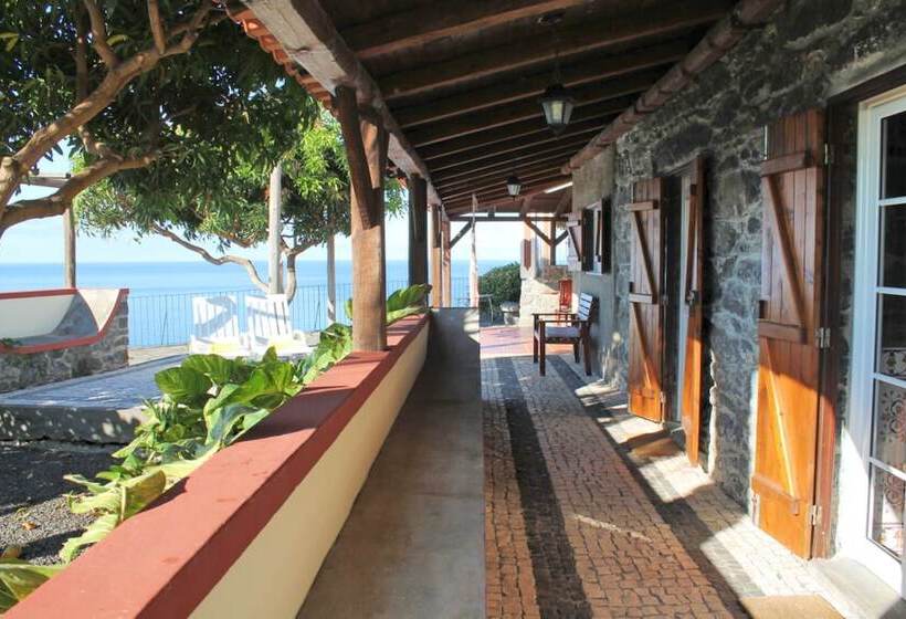 Ourmadeira   Stonecliff Cottage, Countryside Retreat