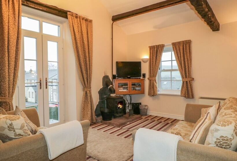 Ale Cottage