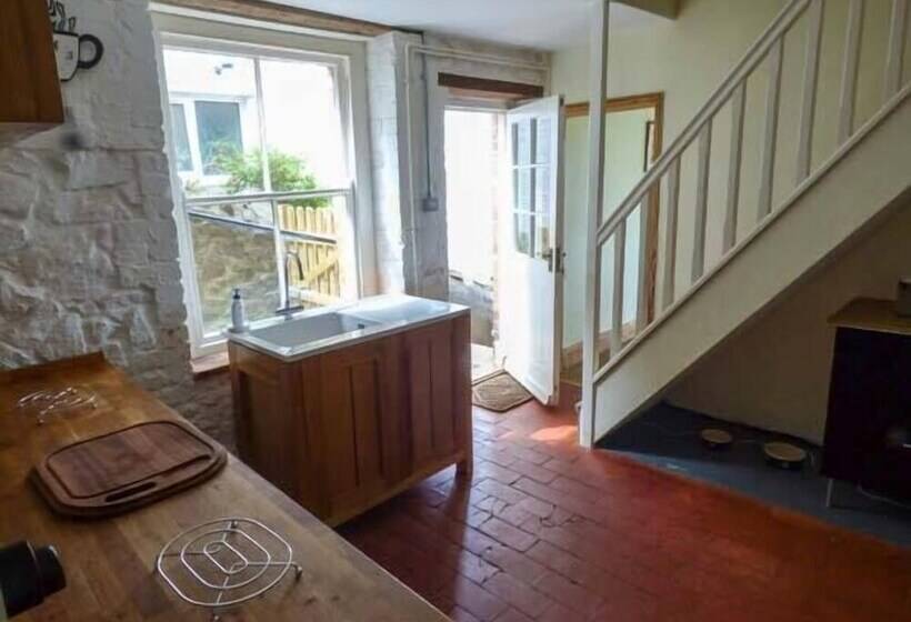 Bluebell Cottage