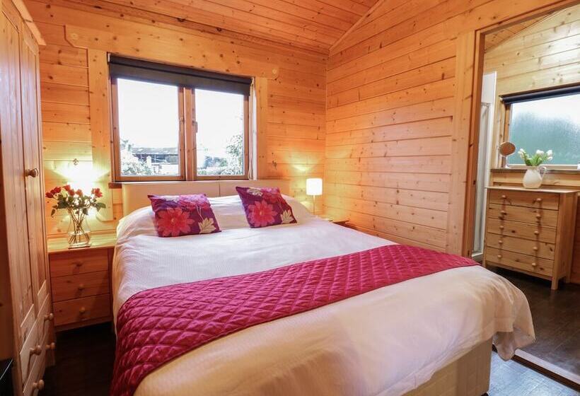 Cherry Lodge