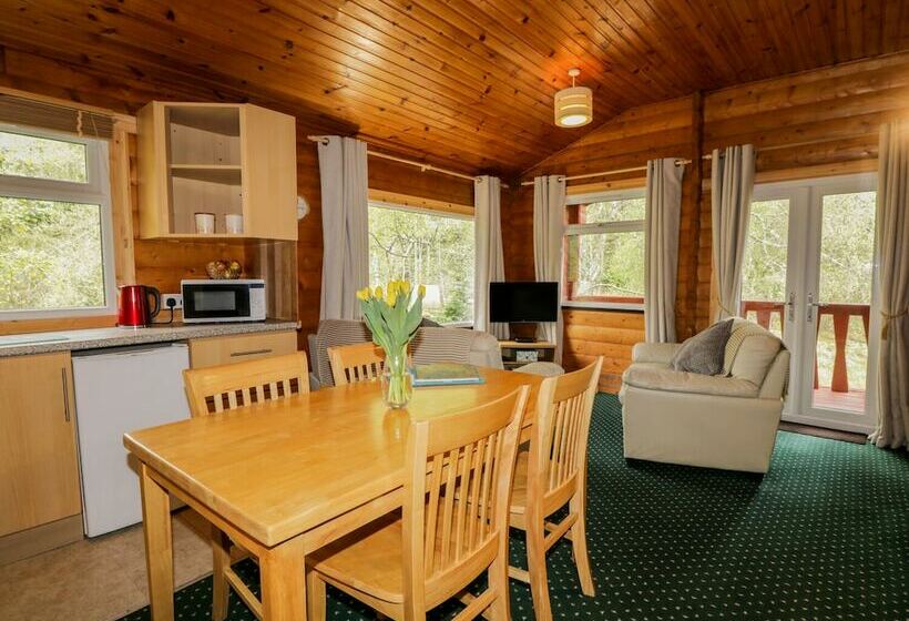 Eagle Lodge