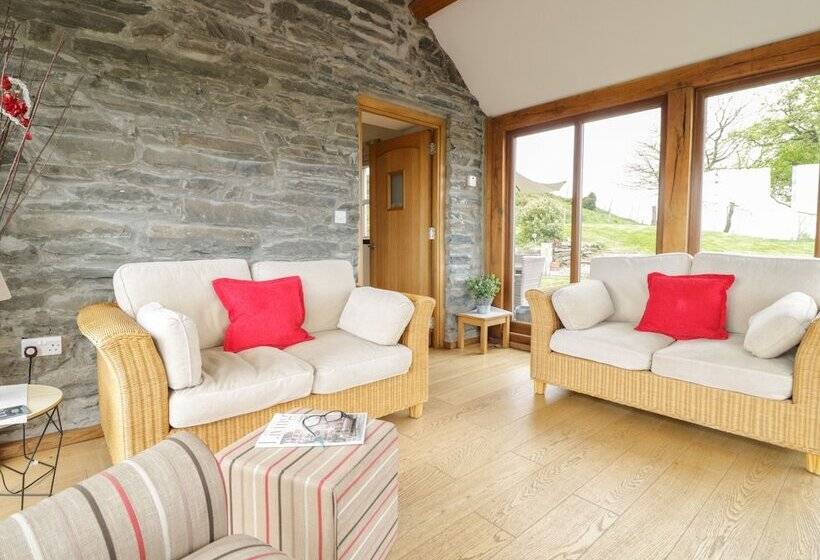 Glan Gors