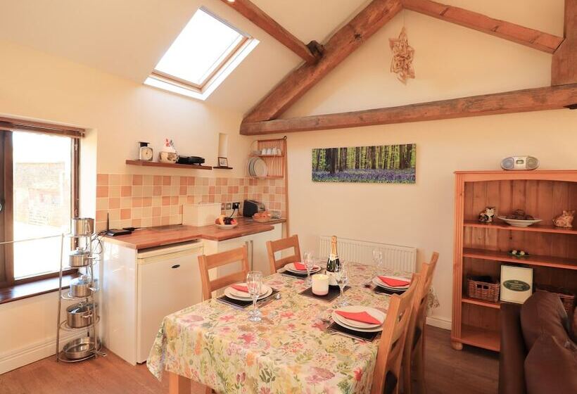Horseshoe Cottage