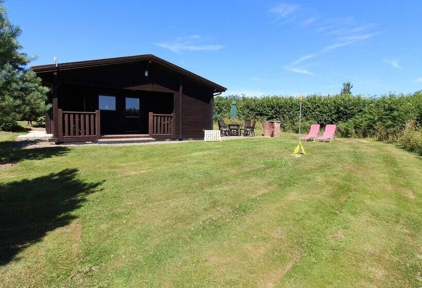 Maple Lodge