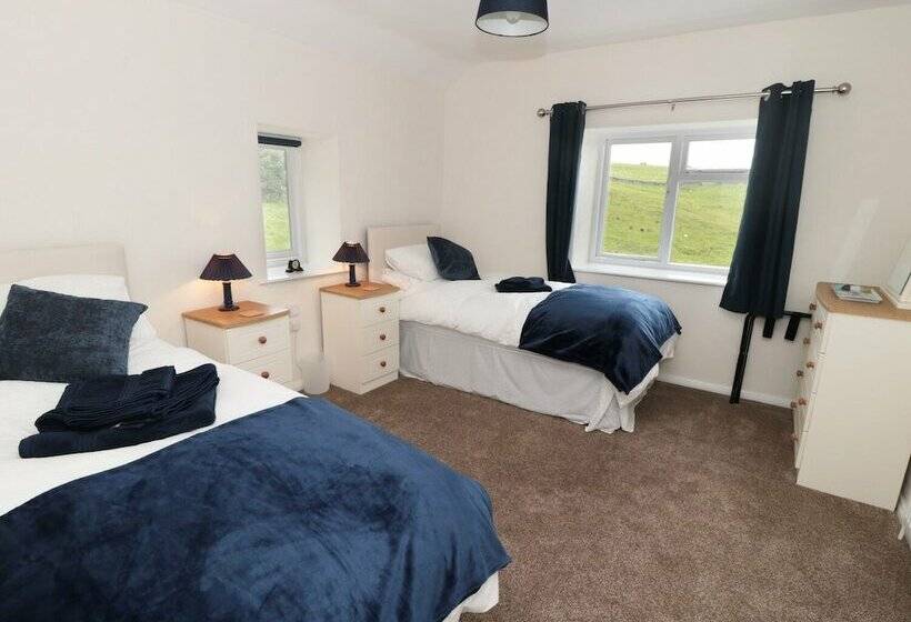 Paddock House