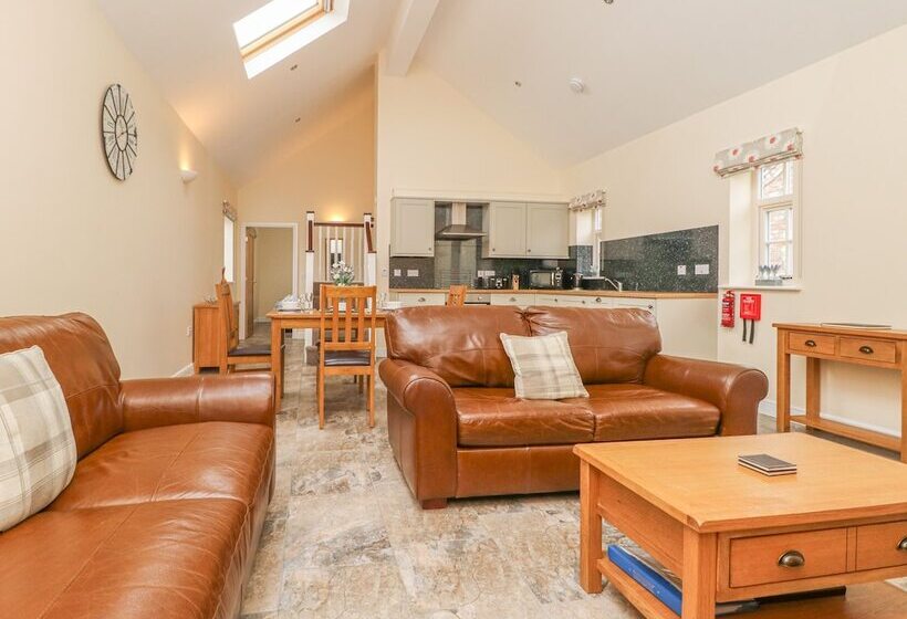 Pear Tree Cottage
